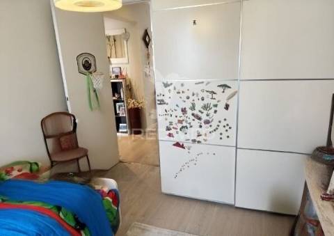 Apartamento t2 laranjeiro com arrecadação