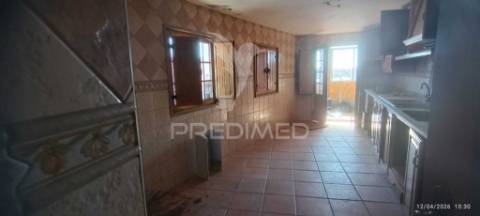 Moradia com 3 pisos