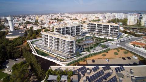 Horus residence - apartamento t2  com 137m2 de área bruta e garagem box 2 carros portimão