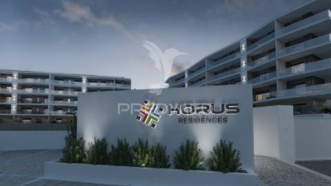 Horus residence - apartamento t2  com 137m2 de área bruta e garagem box 2 carros portimão