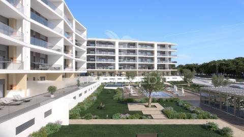 Horus residence - apartamento t2 , rés do chão com 262m2 de área bruta, portimão