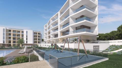 Horus residence - apartamento t2 , rés do chão com 262m2 de área bruta, portimão