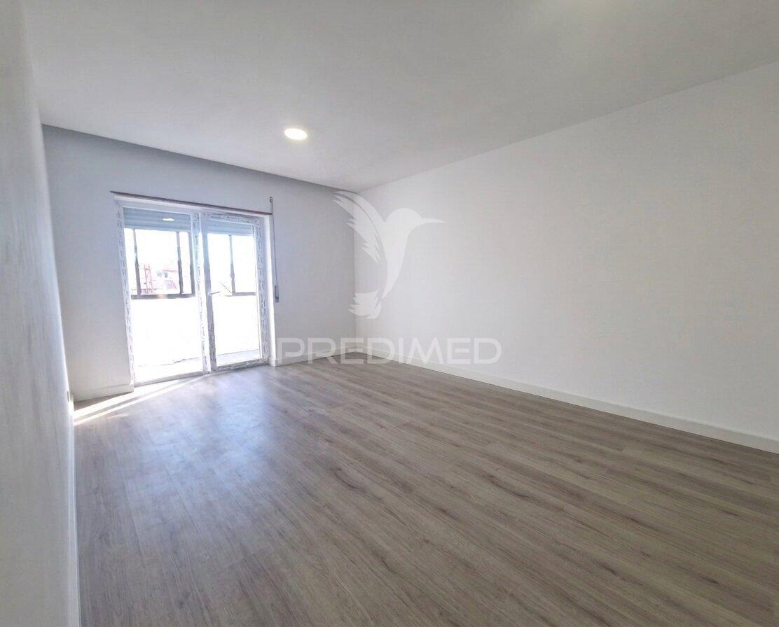 Apartamento t3 em almada