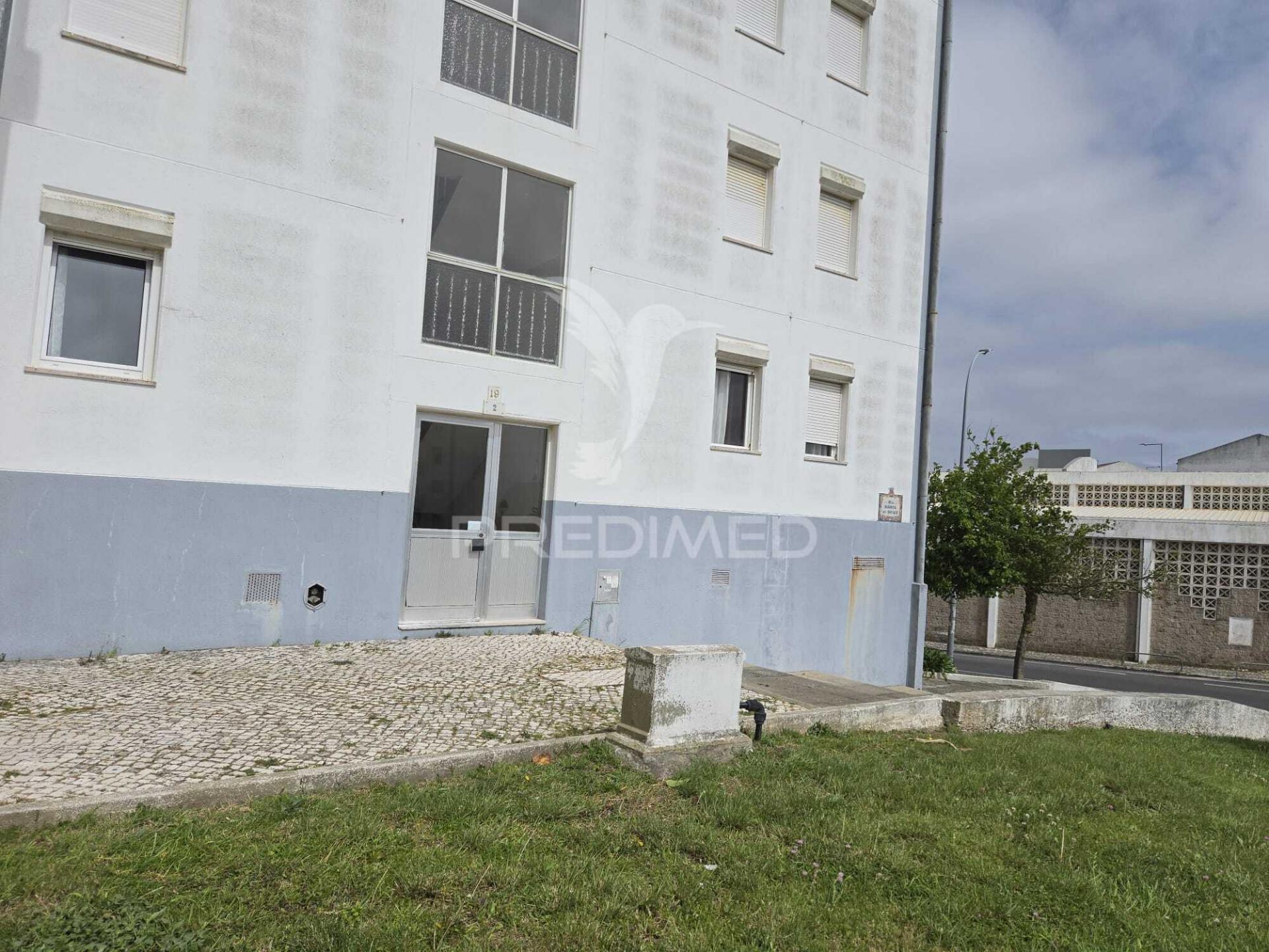 Apartamento, t3, duas garagens, mira-sintra