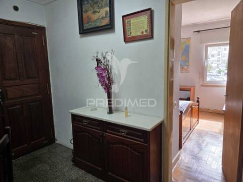 Apartamento, t3, duas garagens, mira-sintra