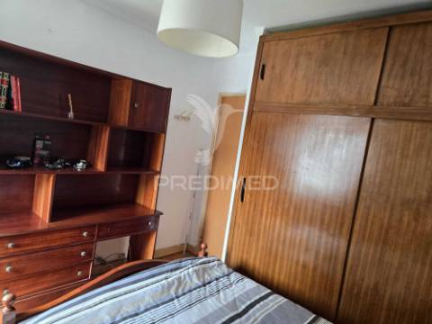 Apartamento, t3, duas garagens, mira-sintra