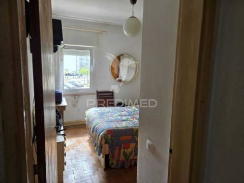 Apartamento, t3, duas garagens, mira-sintra