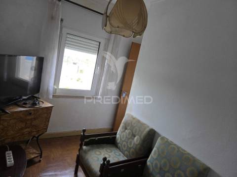 Apartamento, t3, duas garagens, mira-sintra