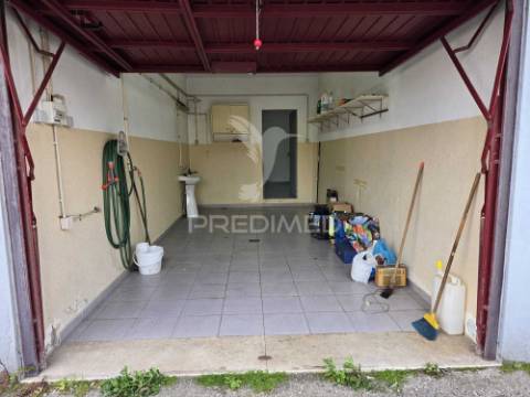 Apartamento, t3, duas garagens, mira-sintra