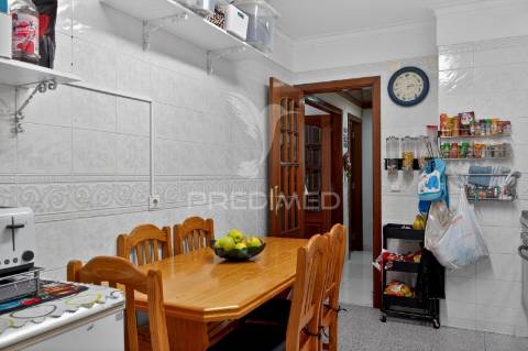 Apartamento t3 com garagem em  algueirão, mem martins, sintra