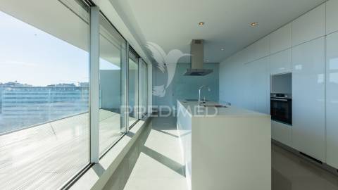 Penthouse t4  nas antas, porto