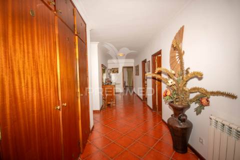 T3 com 162 m² com garagem e sótão no bairro da luz – guarda