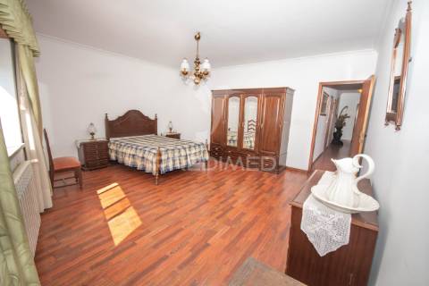 T3 com 162 m² com garagem e sótão no bairro da luz – guarda