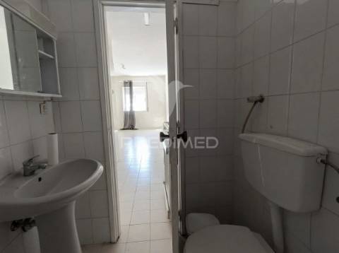 T0 ao lado do metro + el corte inglés | gaia centro (raro <200k)