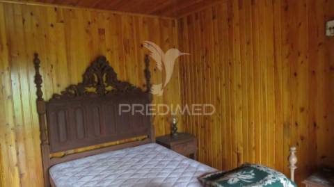 Moradia térrea t2 com terreno (750m2) no santo da serra