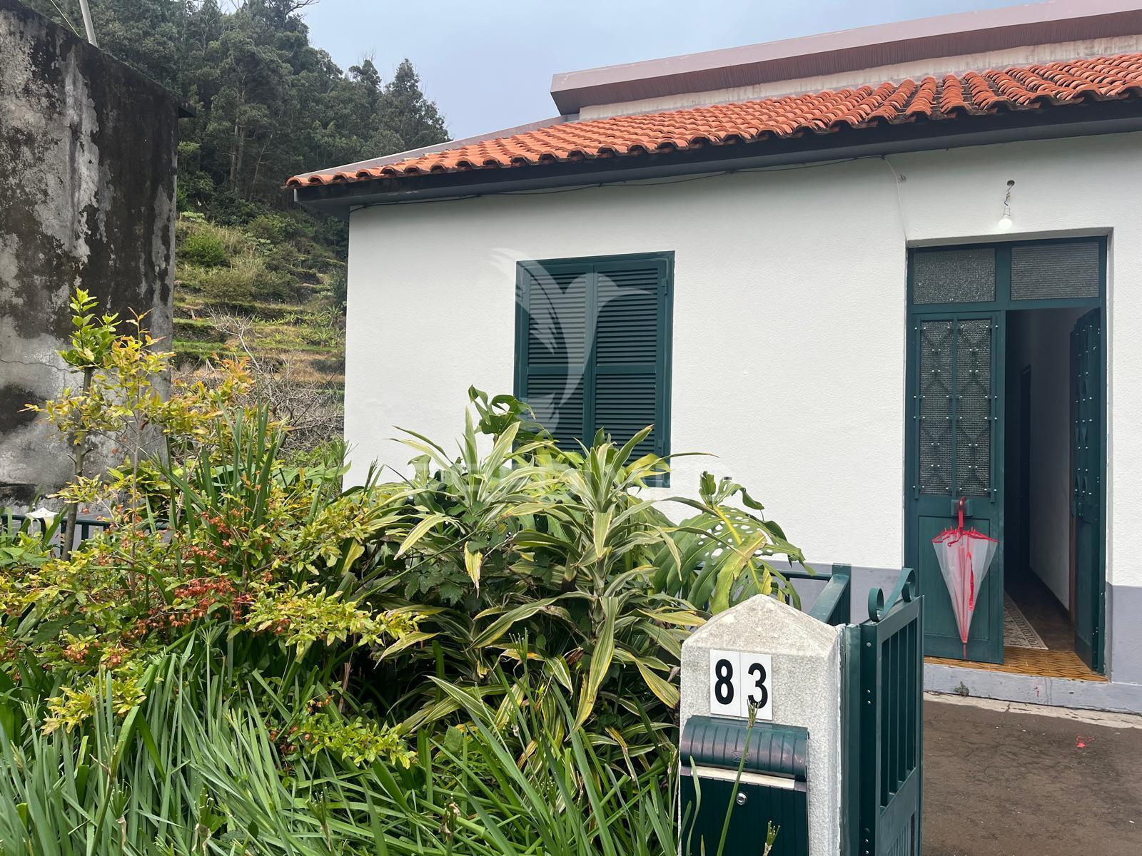 Moradia t3 com 1.000m2 de terreno em s. vicente
