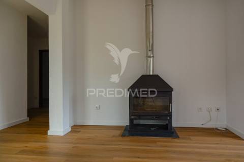 Apartamento t4 remodelado em abrantes.