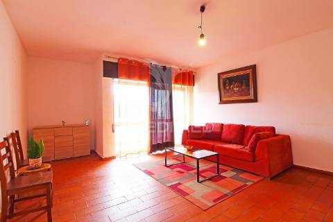 Apartamento t1 espaçoso para venda no monte choro