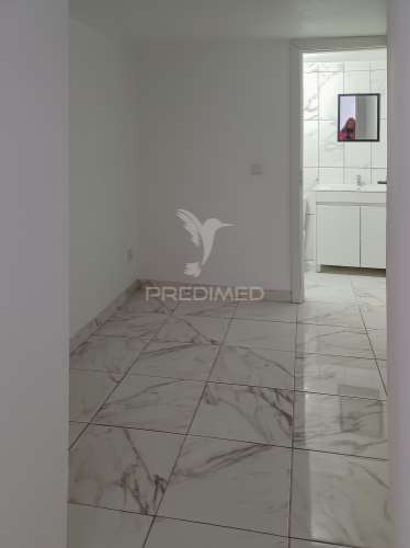 Moradia composta de 2 apartamentos t1 remodelados
