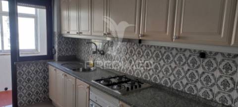 Apartamento t3 centro das paivas amora seixal