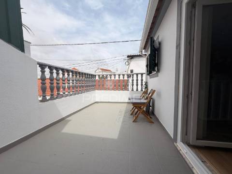 Moradia t2 no centro da quinta do anjo