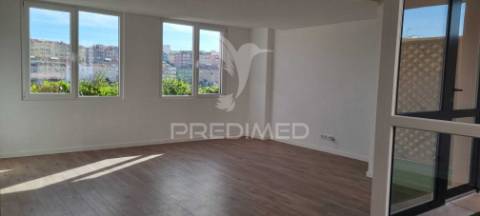 Apartamento  amadora t2 remodelada