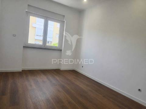 Apartamento  amadora t2 remodelada