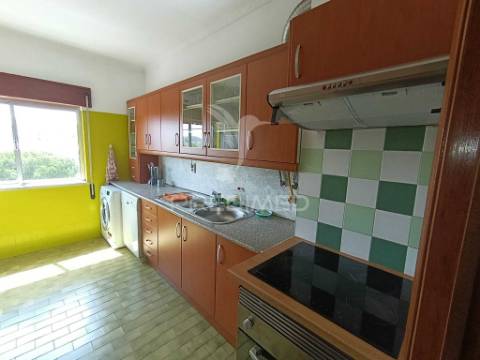 Vende-se t2 – zona do liceu | setúbal