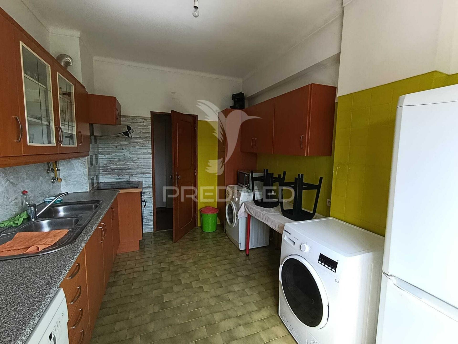 Vende-se t2 – zona do liceu | setúbal