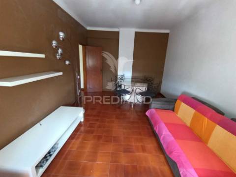 Vende-se t2 – zona do liceu | setúbal