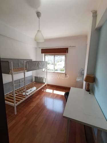 Vende-se t2 – zona do liceu | setúbal
