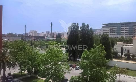 Vende-se t2 – zona do liceu | setúbal