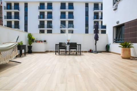 Apartamento t2 semi novo com terraço em santo antónio dos cavaleiros