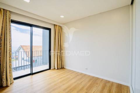 Moradia com vista mar deslumbrante sobre a baía do funchal | piscina | anexo com churrasqueira