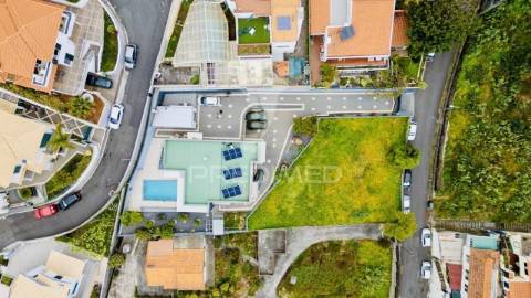 Moradia com vista mar deslumbrante sobre a baía do funchal | piscina | anexo com churrasqueira