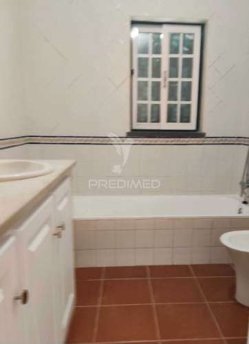 Moradia t3+2 térrea com piscina, glória do ribatejo