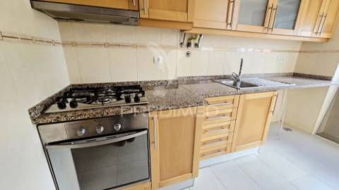 Apartamento t2 no centro de odivelas