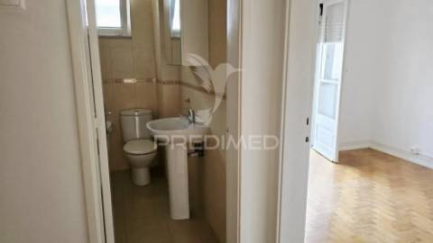 Apartamento t2 no centro de odivelas