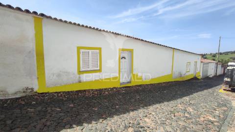 Armazém adaptado a habitação t1
