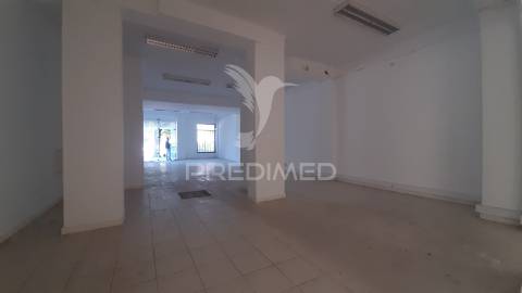 Loja - arrendamento de 337m2 » zona central / baixa –  setúbal