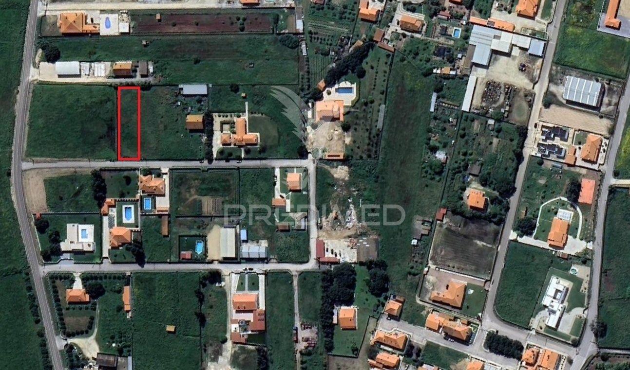 Terreno urbano em benavente