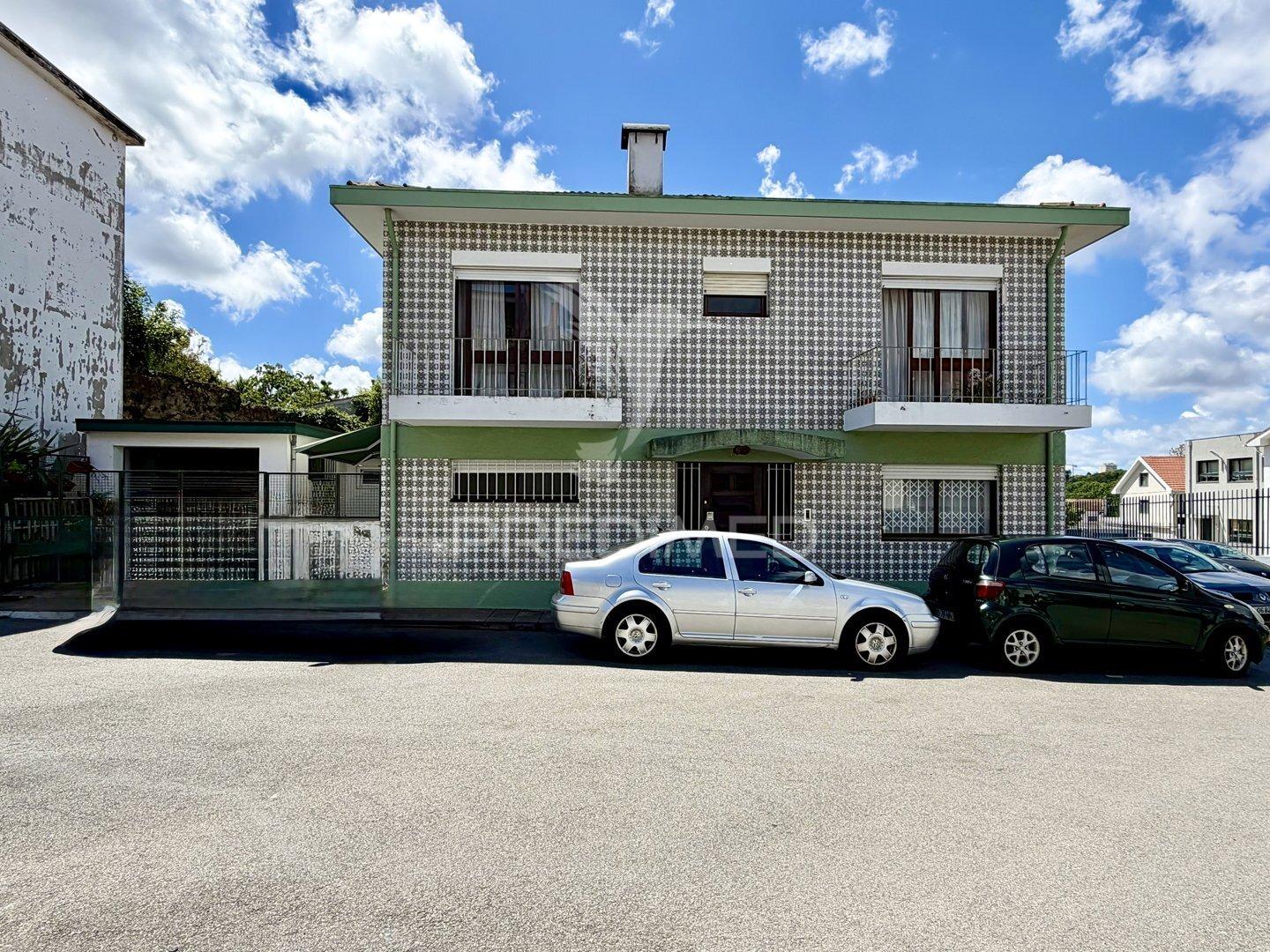 Moradia t4 + office | oliveira do douro | vila nova de gaia