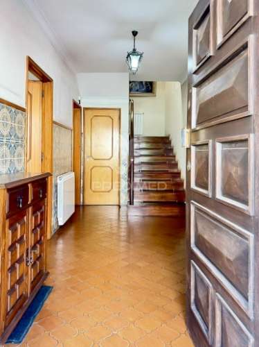 Moradia t4 + office | oliveira do douro | vila nova de gaia