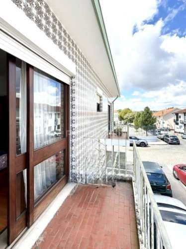 Moradia t4 + office | oliveira do douro | vila nova de gaia