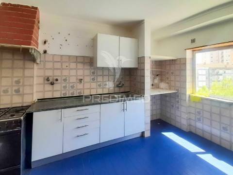 Apartamento t2,verderena,barreiro.