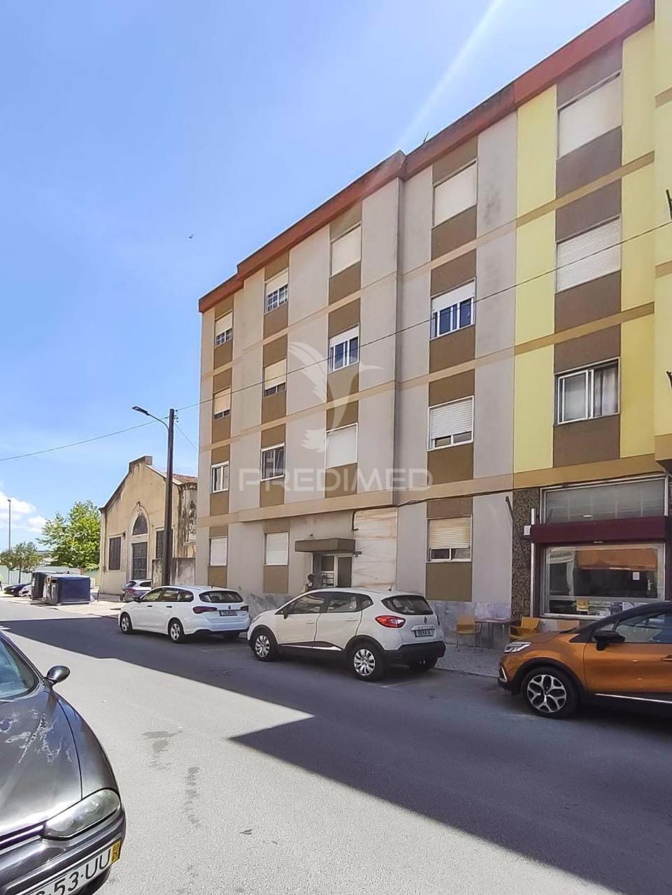 Apartamento t2,verderena,barreiro.