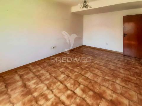 Apartamento t2,verderena,barreiro.