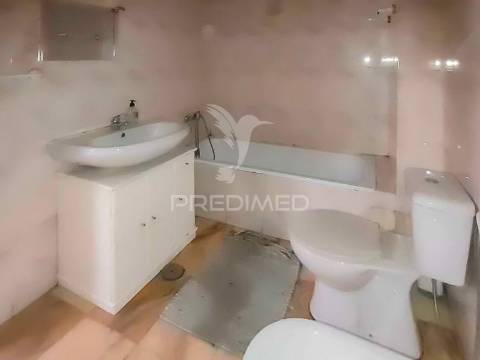 Apartamento t2,verderena,barreiro.
