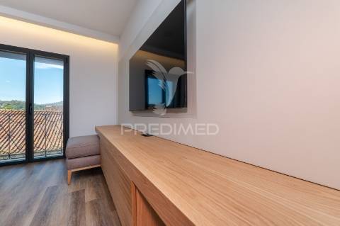 Apartamento t2 novo para arrendamento mobilado e equipado