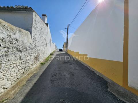 Espaço de arrumos com potencial em casével, castro verde